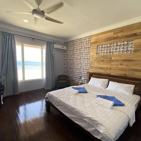 Santiri Island Resort 셈포르나 외부 사진