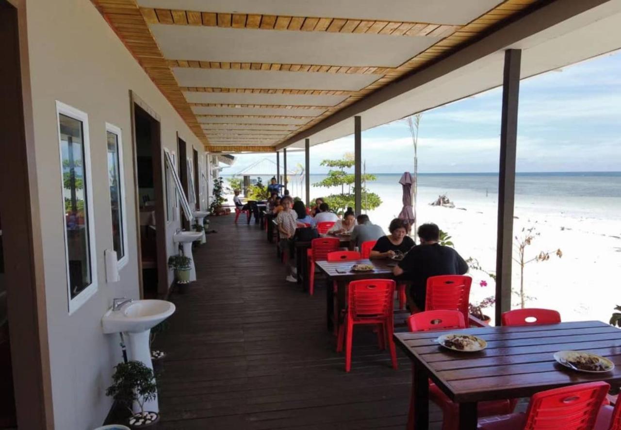 Santiri Island Resort 셈포르나 외부 사진