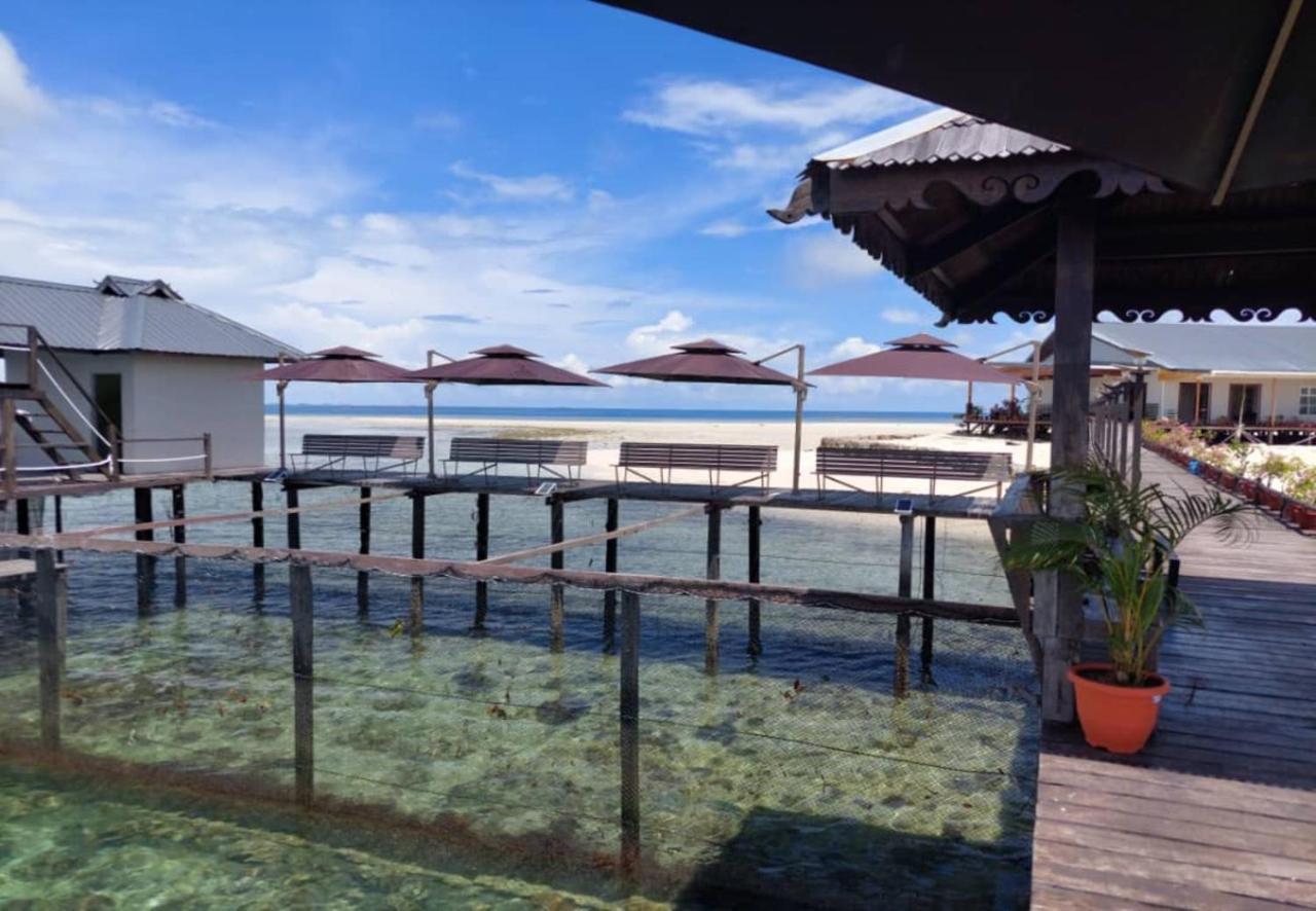 Santiri Island Resort 셈포르나 외부 사진